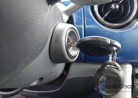 2005 Mini Cooper из США, поврежденный, VIN WMWRF33465TG11971